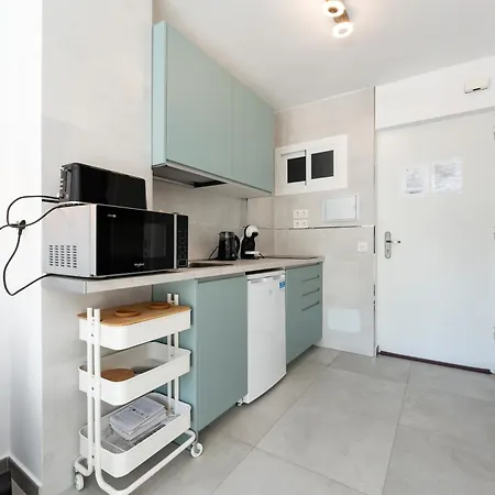 Aguila 05 Apartment *